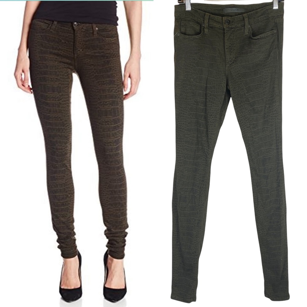 3/$30 Joe’s Mid Rise Crocodile Print Legging Jean in Faded Olive Size 27